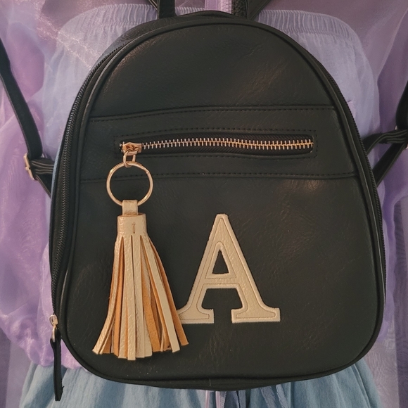 Monogram letter A backpack - Picture 5 of 8